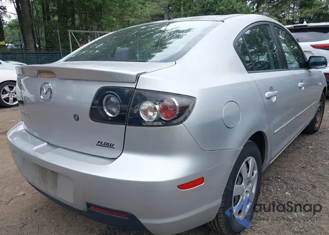 2008 Mazda Mazda3 I Sport из США, поврежденный, VIN JM1BK12F181101113